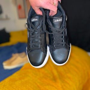 Woman’s adidas court shoes size 8